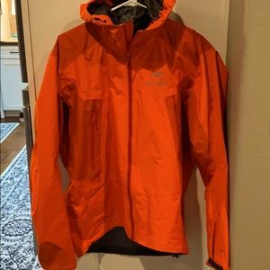 Men’s Arcteryx Beta SL gortex jacket